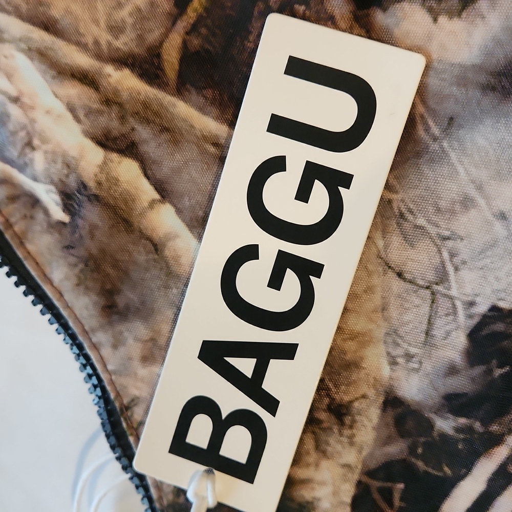 Baggu Camouflage Shoulder Bag - Picture 5 of 5